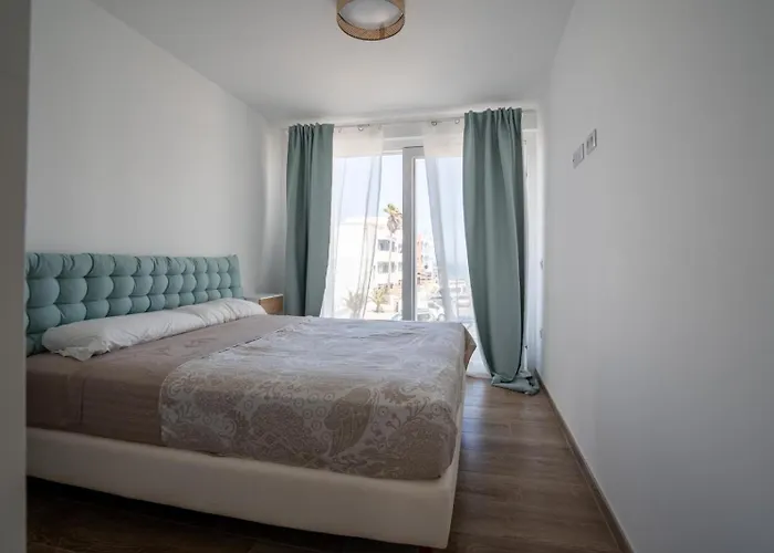 L'aura Sunset Apartment *